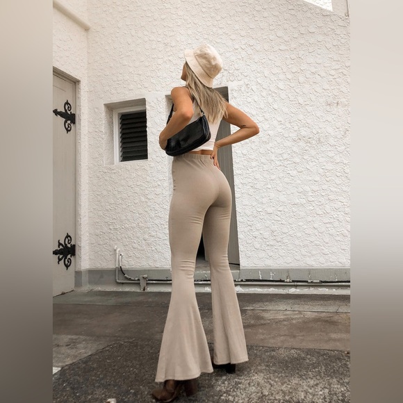 Princess Polly Pants - Princess Polly Rita Roberts Flares in Beige Size 8
